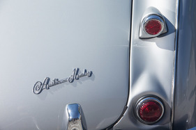 Austin-Healey 100 M (1955) - erst durch die Verwendung von Grosserienteilen konnte der Sportwagen so günstig offeriert werden