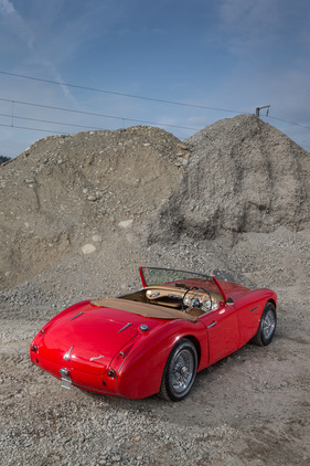 Austin-Healey 100 Six (1958) - eng geschnittenes Cockpit (1958)
