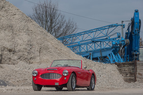 Austin-Healey 100 Six (1958) - mit dem Sechszylinder erhielt der Roadster auch einen neuen Kühlergrill (1958)