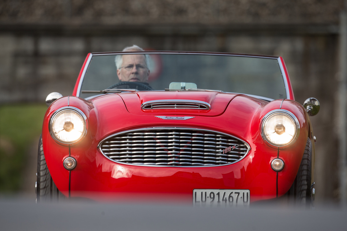 Austin-Healey 100 Six (1958) - so stellt man sich einen Sportwagen vor!