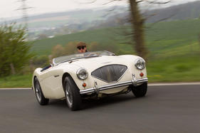 Austin-Healey 100M 'Le Mans' Roadster (1956) - angeboten als Lot 68 an der Bonhams Spa Classic Versteigerung am 21. Mai 2017