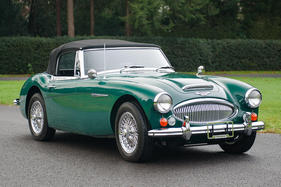 Austin-Healey 3000 Mark III Phase II Cabriolet (1967) - angeboten als Lot 353 an der Bonhams-Versteigerung im Grand Palais Paris am 4. Februar 2016