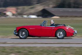 Austin-Healey 3000 Mk II BJ7 (1962) - die geringe Bodenfreiheit kann ab und zu Probleme machen