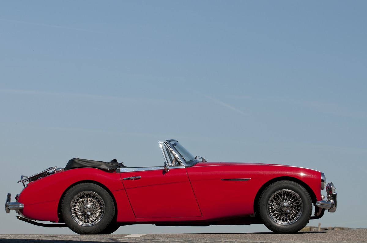 Austin-Healey 3000 Mk II BJ7 (1962) - die späteren Modelle hatten ein einfacher montierbares Dach