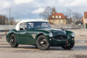 Austin-Healey 3000 MkII Competition Hardtop Coupé (1961) - offered as lot 207 at the Bonhams Les Grandes Marques du Monde au Grand Palais Paris auction on February 3, 2022