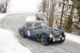 Austin Healey - Ein etwas ungewohnter Anblick aber das macht es umso cooler Austin Healey - Ein etwas ungewohnter Anblick aber das macht es umso cooler