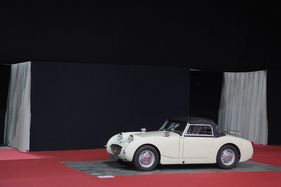 Austin-Healey Sprite (1960) - angeboten für EUR 24'000 (in sehr gutem Zustand, gemäss Schild) - Rétromobile Paris 2019