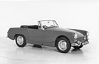 Austin-Healey Sprite Mark IV (1967) - die Motorhaube öffenet sich nur noch in der Mitte