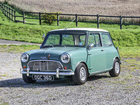 Austin Mini Cooper 1,380cc Saloon (1966) - Lot 290 an der Bonhams Goodwood Revival Versteigerung am 9. September 2023