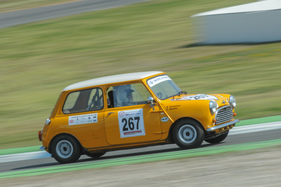 Austin Mini Cooper (1964) - Kampf der Zwerge