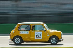 Austin Mini Cooper (1964) - Kampf der Zwerge