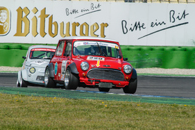 Austin Mini Cooper (1969) - Kampf der Zwerge