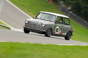 Austin Mini Cooper S (1961) - Pre66 Minis - Brands Hatch Masters Historic Festival 2020