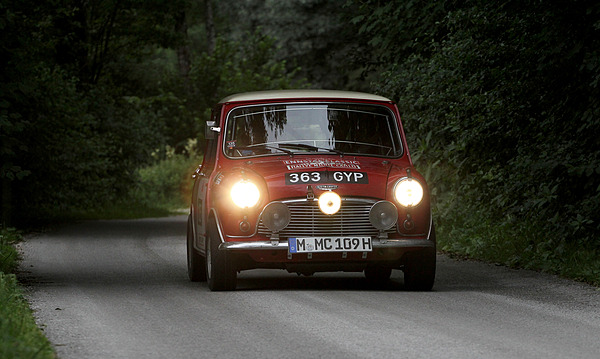 Austin Mini Cooper S (1963) - an der Ennstal Classic 2011 (EP4 135)