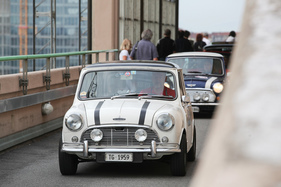 Austin Mini Cooper S (1967) - Teststrecke auf dem Dach der Lingotto-Fabrik in Turin - Alpenbrevet 2019 (1967)