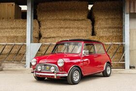 Austin Mini Cooper S Sports Saloon by Harold Radford (1966) - Lot 266 an der Bonhams Goodwood Revival Versteigerung am 9. September 2023 (1966)