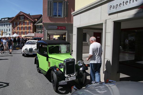 Austin Seven (1939) - Limousine im Dorfkern von Sarnen - Oldtimer in Obwalden (O-iO) 2019