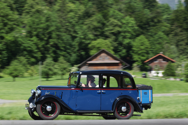 Austin Ten Cherbourne Deluxe (1935) - Limousine auf der Rundfahrt - Oldtimer in Obwalden (O-iO) 2019