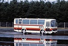 Ausweitung auf Nutzfahrzeuge - Nach der Weltpremiere im Personenwagen im Jahr 1978 präsentiert Mercedes-Benz 1979 einen Reisebus mit Anti-Blockier-System