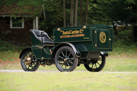 Auto-Carrier Delivery Box Van (1012) - als Lot 107 an der RM Auction Hershey vom 9./10. Oktober 2014 Auto-Carrier Delivery Box Van (1012) - als Lot 107 an der RM Auction Hershey vom 9./10. Oktober 2014