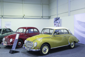 Auto Union 1000 Coupé de Luxe (1958) - in der Farbe Gold-Oliv auf dem Stand des Audi Club International (Techno Classica 2018)