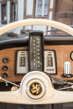 Auto Union 1000 S Coupé (1962) - drei Instrumente müssen genügen