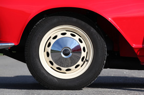 Auto Union 1000 SP (1962) - die vier Auto-Union-Ringe auf der Radkappe