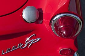 Auto Union 1000 SP (1962) - hier wird das Benzin-Öl-Gemisch eingefüllt