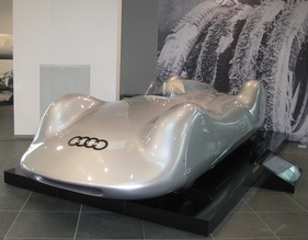 Auto Union Rekordwagen (1937) - von Crosthwaite & Gardiner neu angefertigt