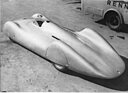Auto Union Typ C Stromlinie (1937) – Mit Fenstern zur Reifen-Beobachtung in den Kotflügeln