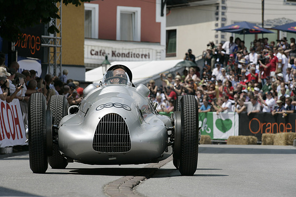Bild: Auto Union Typ D (1939) an der Ennstal Klassik 2010