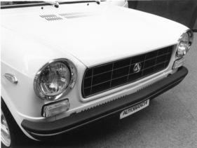 Autobianchi A 112 (1973) - widerstandsfähige Stossstangen aus Kunststoff - am Genfer Automobilsalon von 1973