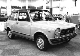 Autobianchi A 112 E - edler ausgestattetes Modell "Elegante" des Basis-A 112 - am Genfer Automobilsalon 1974
