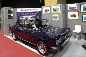 Autobianchi A111 (1970) - erinnert an den Fiat 128, ist aber eine Nummer grösser - Rétromobile Paris 2018