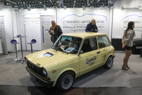 Autobianchi A112 Abarth auf dem Stand von Classic Analytics - Bremen Classic Motorshow 2023