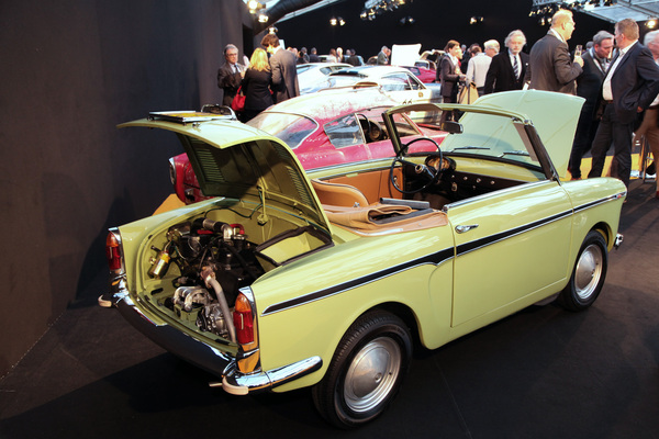 Autobianchi Bianchina Eden Roc Cabriolet (1964) - als Lot 102 an der RM/Sotheby's Versteigerung in Paris am 3. Februar - Höchstgebot EUR 25'000