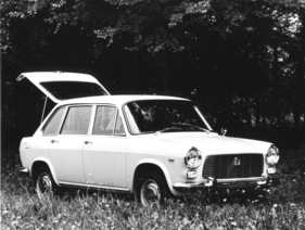Autobianchi Primula (1968) - viertürige Variante mit grosser Heckklappe