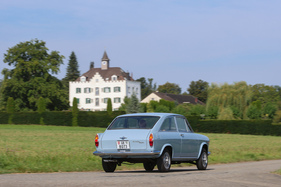 Autobianchi Primula Coupé (1966) - standesgemässe Vorfahrt