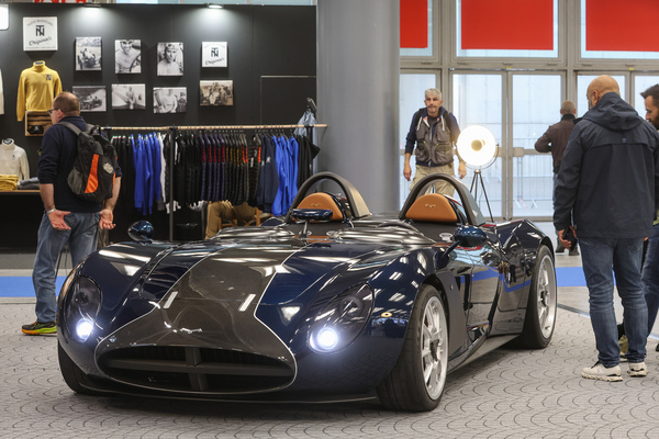 Bild Automobili Mignatta Spider (2025) - wird für rund EUR 300'000 von Hand in Italien gebaut - 42. Auto e Moto d'Epoca 2025