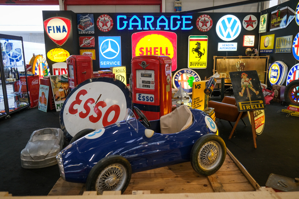 Automotive memorabilia and spare parts are always popular – 43rd Auto e Moto d'Epoca in Bologna 2026