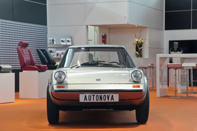 Autonova GT - Michael Conrad zeichnete ein freundliches Gesicht - Retro Classics Stuttgart 2015