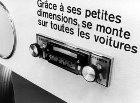 Autoradios - Philips Kombigerät für Radioempfang und Kompaktkassetten - Genfer Autosalon 1968