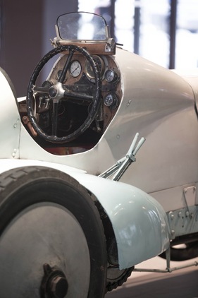 BABS Liberty V12 (1925) - damit fuhr man über 275 km/h - an der Rétromobile Paris 2014