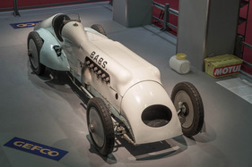 Bild BABS Liberty V12 (1925) - wo viel verbrennt wird, muss auch viel Luft hinein - an der Rétromobile Paris 2014