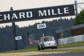 BMC Mini (1990) mit Startnummer 225 - Kampf der Zwerge - Nürburgring Classic 2019