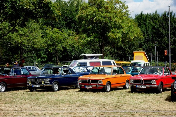 BMW-02-Treffen mit seltenen Cabriolet-Varianten – Classic Days Düsseldorf 2022