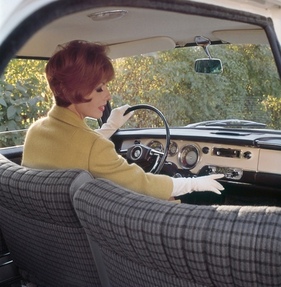 BMW 1500 (1962) - Das Armaturenbrett ist schlicht und schön gestaltet