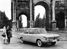 BMW 1500 (1963) - elegante Präsentation