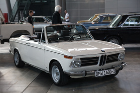BMW 1600-2 (1968) - seltenes Cabriolet des kleinen BMW-Modelles - an der Retro Classics Stuttgart 2013