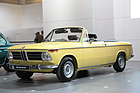 BMW 1600 Cabriolet (1966) - hübsches Cabriolet im Mittelpunkt auf dem BMW-Stand - Techno Classica 2016